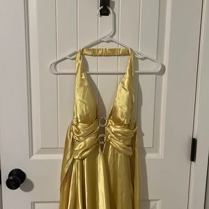 Golden yellow prom dress!